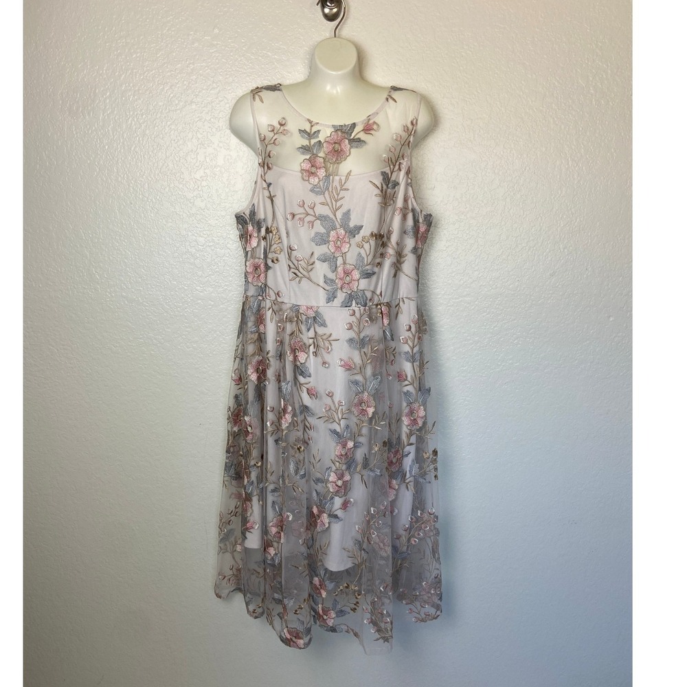 Adrianna Papell Embroidered Floral Sheer Overlay Dress Size 16